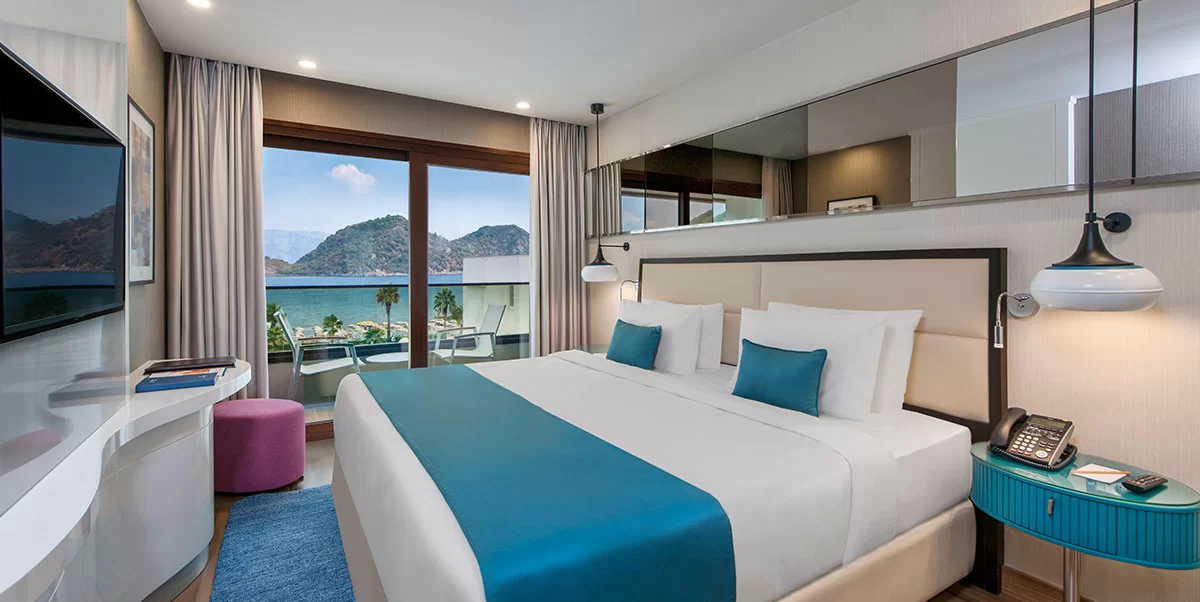 SUPERIOR ODA, BÜYÜK YATAKLI, DENİZ MANZARALI