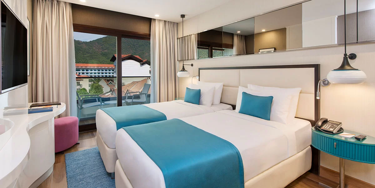 SUPERIOR ODA,  2 ADET TEK KİŞİLİK YATAKLI 