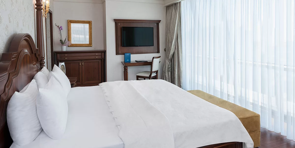 SÜİT, BÜYÜK YATAKLI