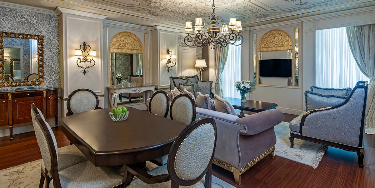 KRAL SÜİTİ, BÜYÜK YATAKLI