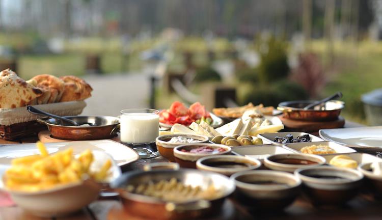 Taptaze Lezzetler ile Van Kahvaltısı