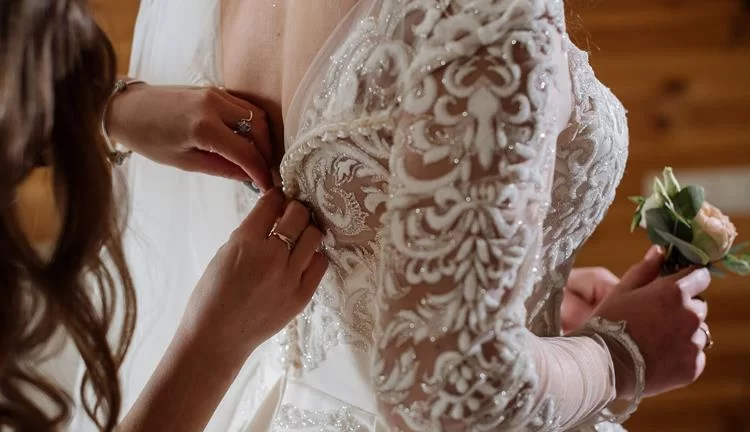 خدمة كبير الخدم الشخصي للعروس والعريس