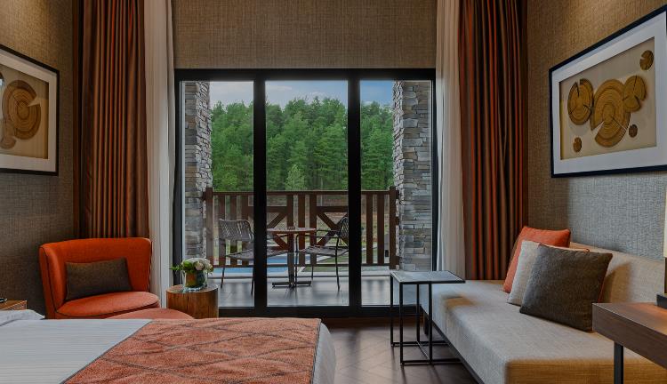 DELUXE ODA, BÜYÜK YATAKLI, ORMAN MANZARALI 