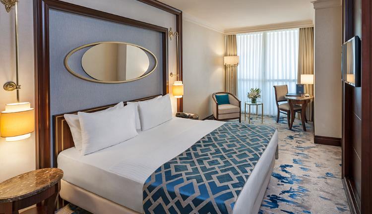 DELUXE ODA, BÜYÜK YATAKLI