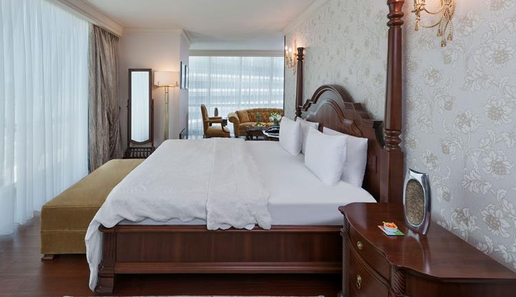 SÜİT, BÜYÜK YATAKLI