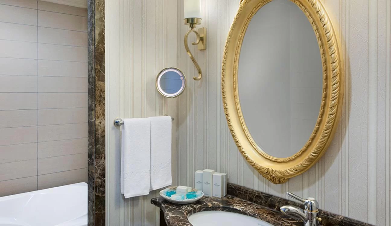 JUNIOR SÜİT, BÜYÜK YATAKLI