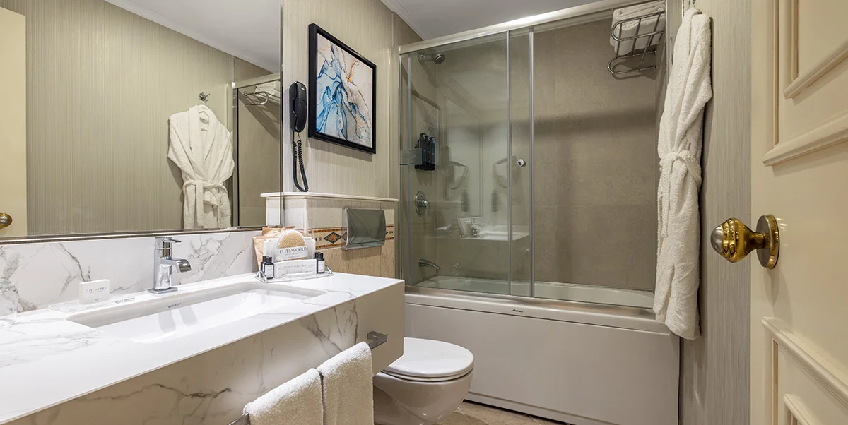 JUNIOR SÜİT, BÜYÜK YATAKLI