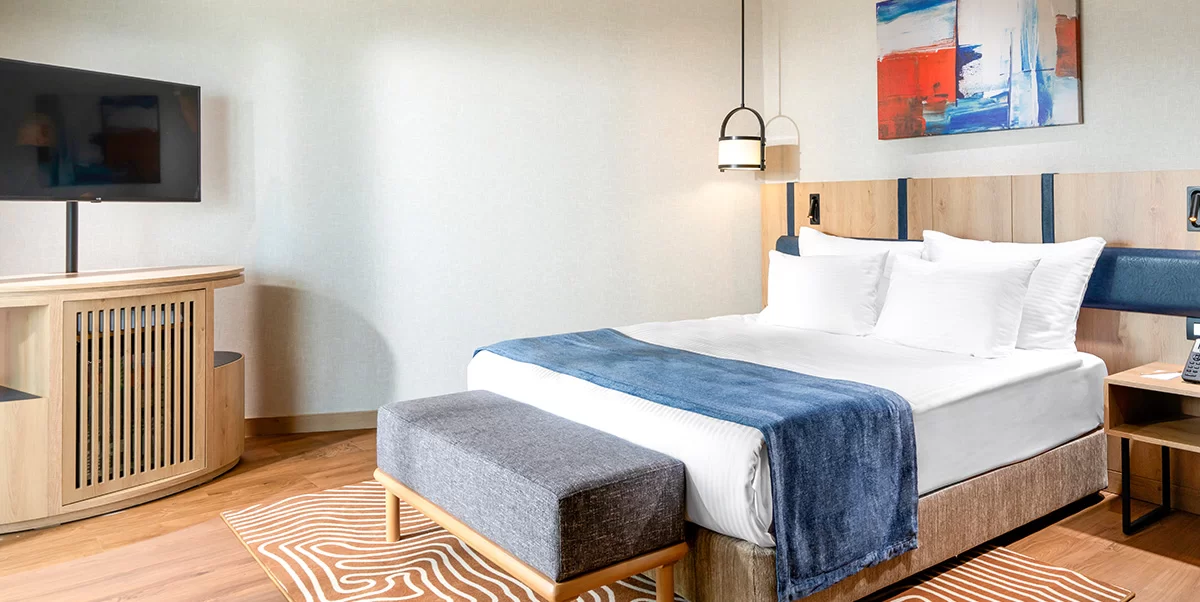 DELUXE ODA, BÜYÜK YATAKLI