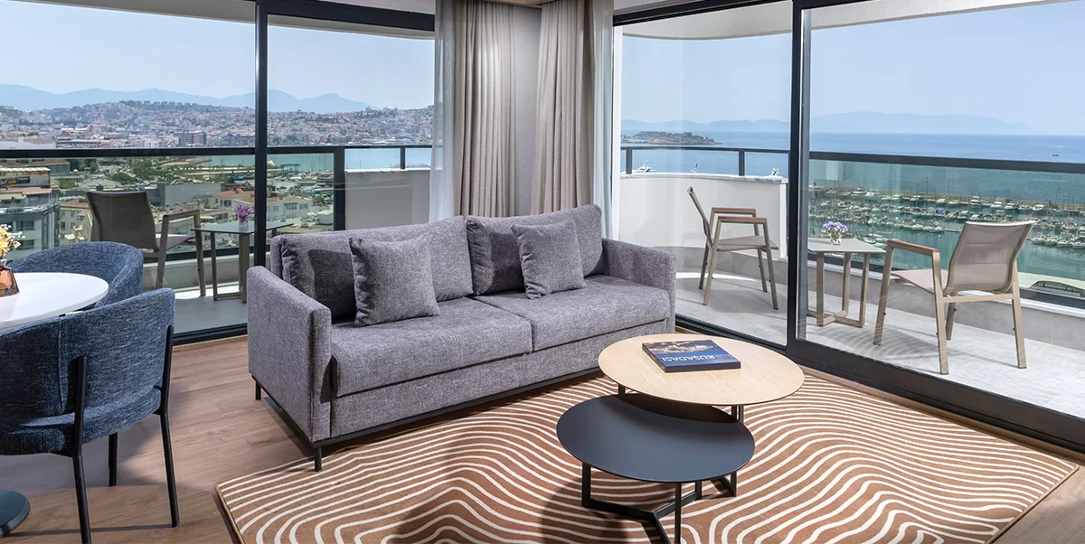 SÜİT, BÜYÜK YATAKLI, DENİZ MANZARALI