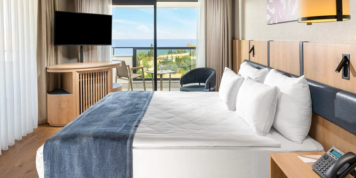 SUPERIOR ODA, BÜYÜK YATAKLI, DENİZ MANZARALI