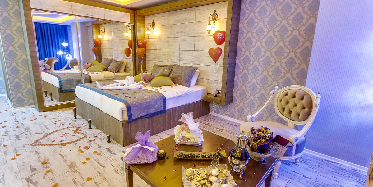 DELUXE ODA, BÜYÜK YATAKLI