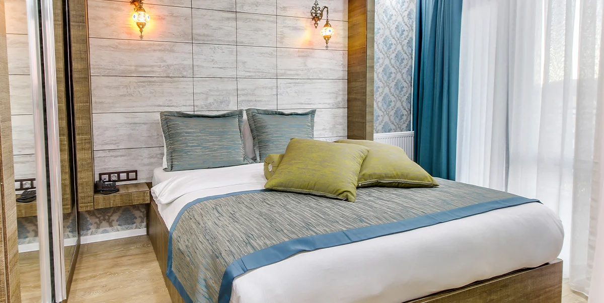 JUNIOR SÜİT, BÜYÜK YATAKLI