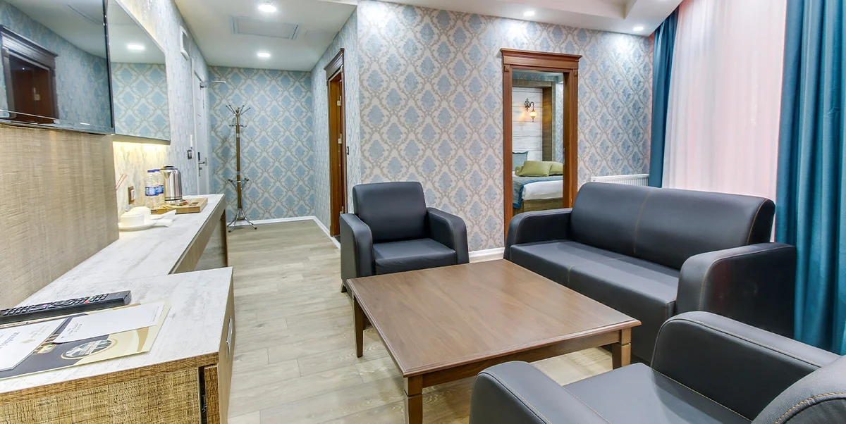 JUNIOR SÜİT, BÜYÜK YATAKLI