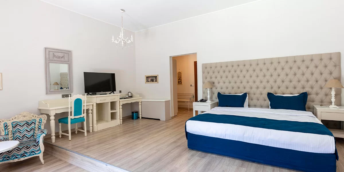 PREMIUM ODA, BÜYÜK YATAKLI, BAHÇE MANZARALI