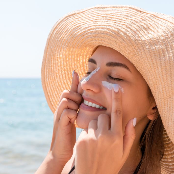 WHICH SKIN TYPE SHOULD USE SUNSCREEN?